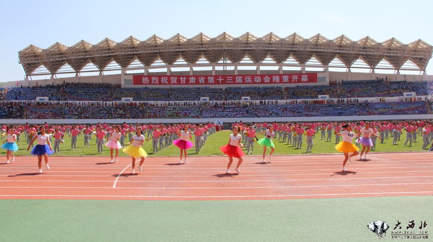 甘肃省运会开幕式彩排预演：千人齐跳“小苹果”