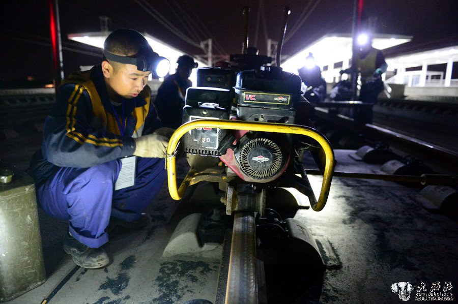 甘肃省首条高铁开通进入倒计时