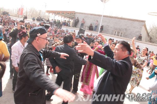 点击图片进入下一页