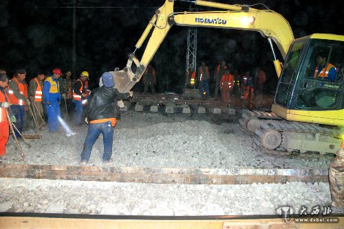 中川铁路道岔拨接率先完工