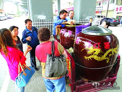 瓦罐烤红薯 市民购买需谨慎!