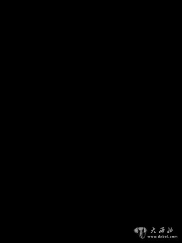侯聚森的背部受伤