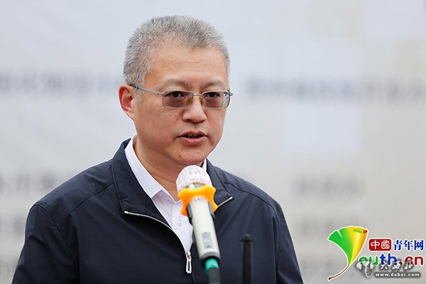 网信办发言人:六亿多网民“9+1” 汇成精准扶贫“善动力”