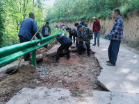 成县纸坊镇:公路养护