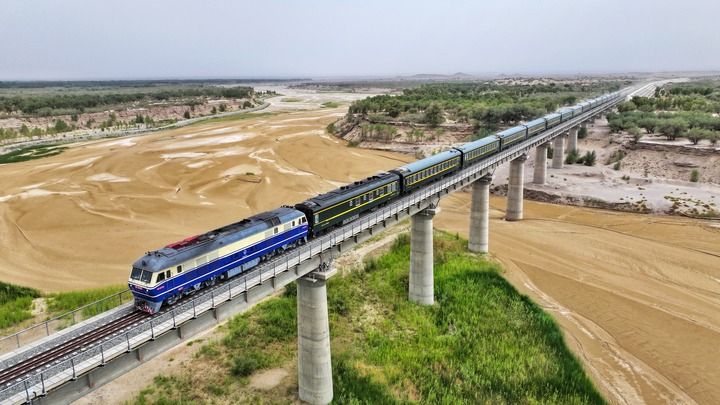 “五环”绕南疆绘就兴